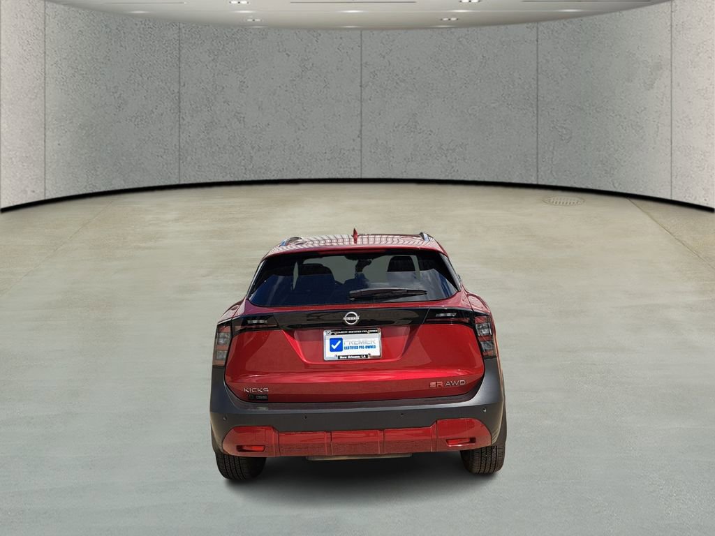 Used 2025 Nissan Kicks SR image 4