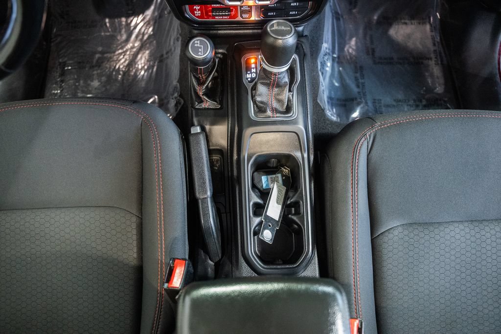 Used 2021 Jeep Gladiator Rubicon w/ LED Lighting Group AWD/4WD image 26