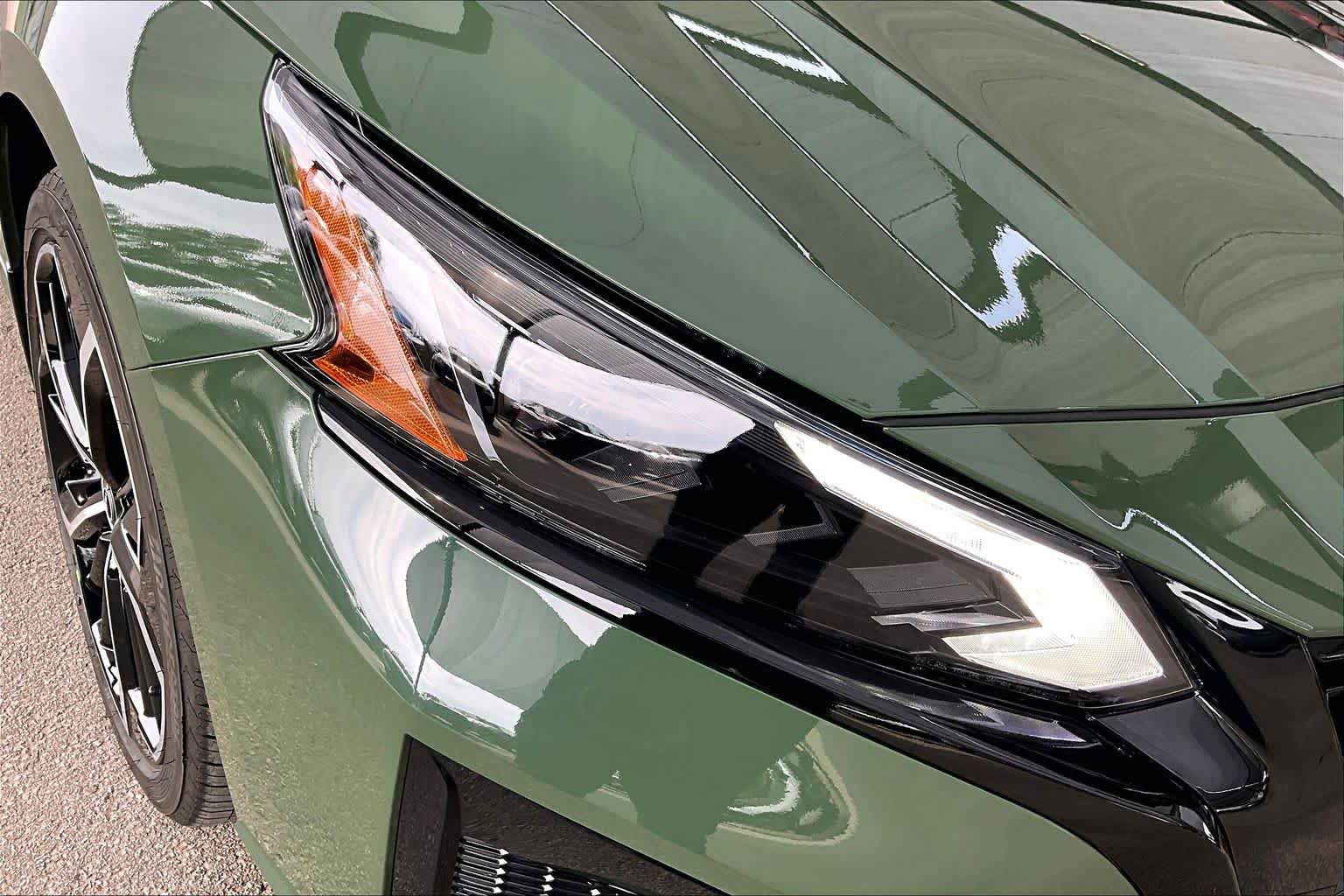 New 2026 Nissan Altima 2.5 SR FWD image 18