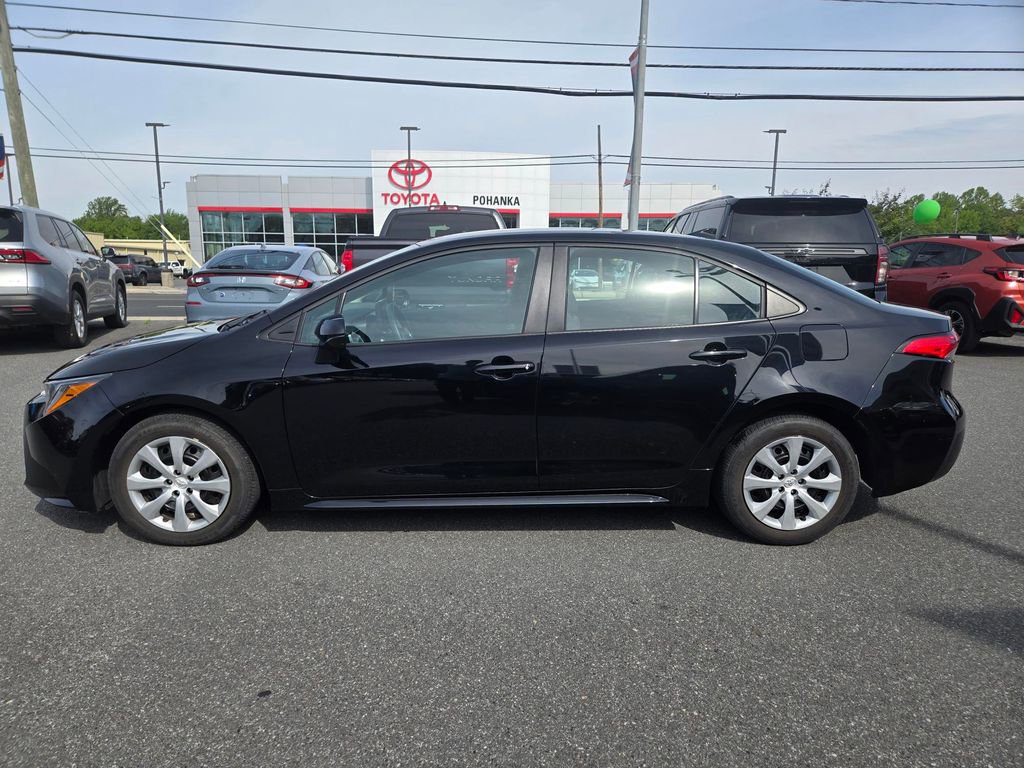 Used 2023 Toyota Corolla LE FWD image 8