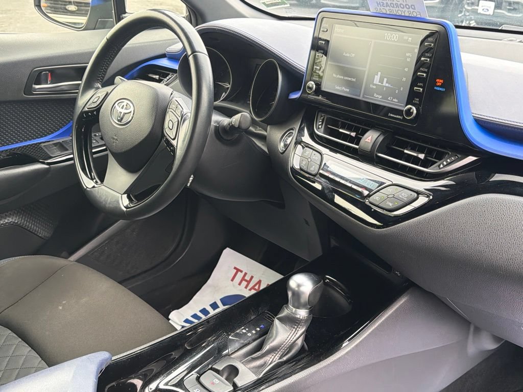 Used 2021 Toyota C-HR XLE FWD image 16