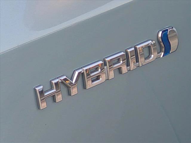 Used 2015 Toyota Prius V Five FWD image 18