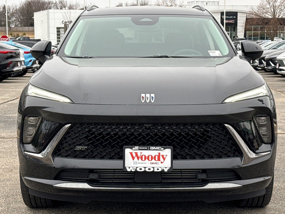 New 2025 Buick Envision Sport Touring image 3