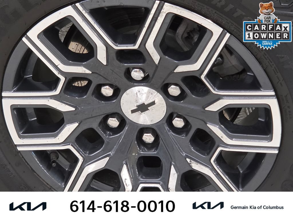 Used 2023 Chevrolet Colorado Z71 w/ Z71 Convenience Package 2 AWD/4WD image 12