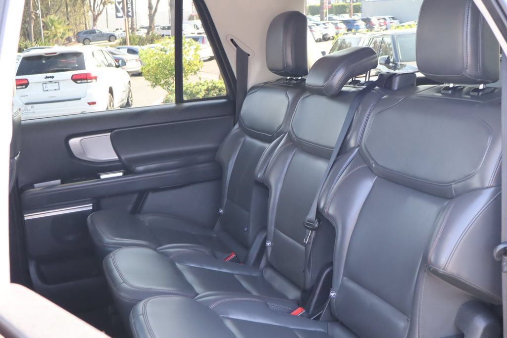 Used 2025 Ford Expedition Max Active AWD/4WD image 34
