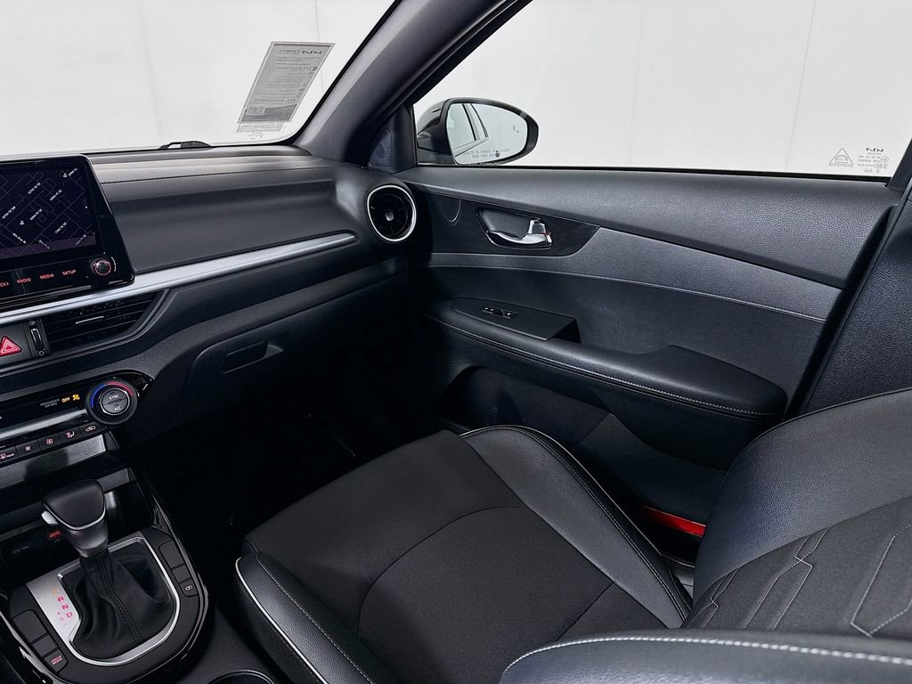 Used 2022 Kia Forte GT-Line FWD image 28