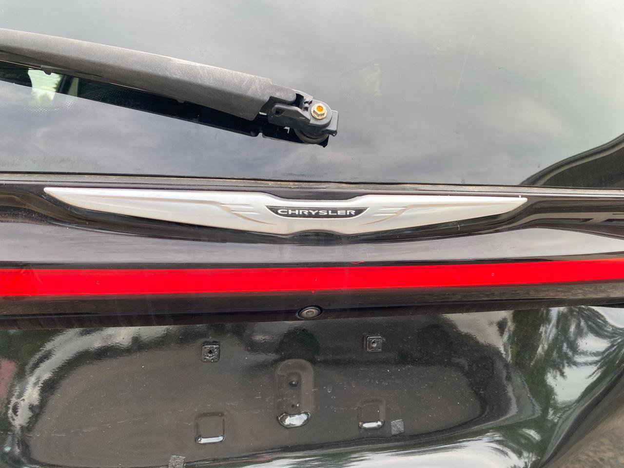 Used 2021 Chrysler Pacifica Touring-L FWD image 24