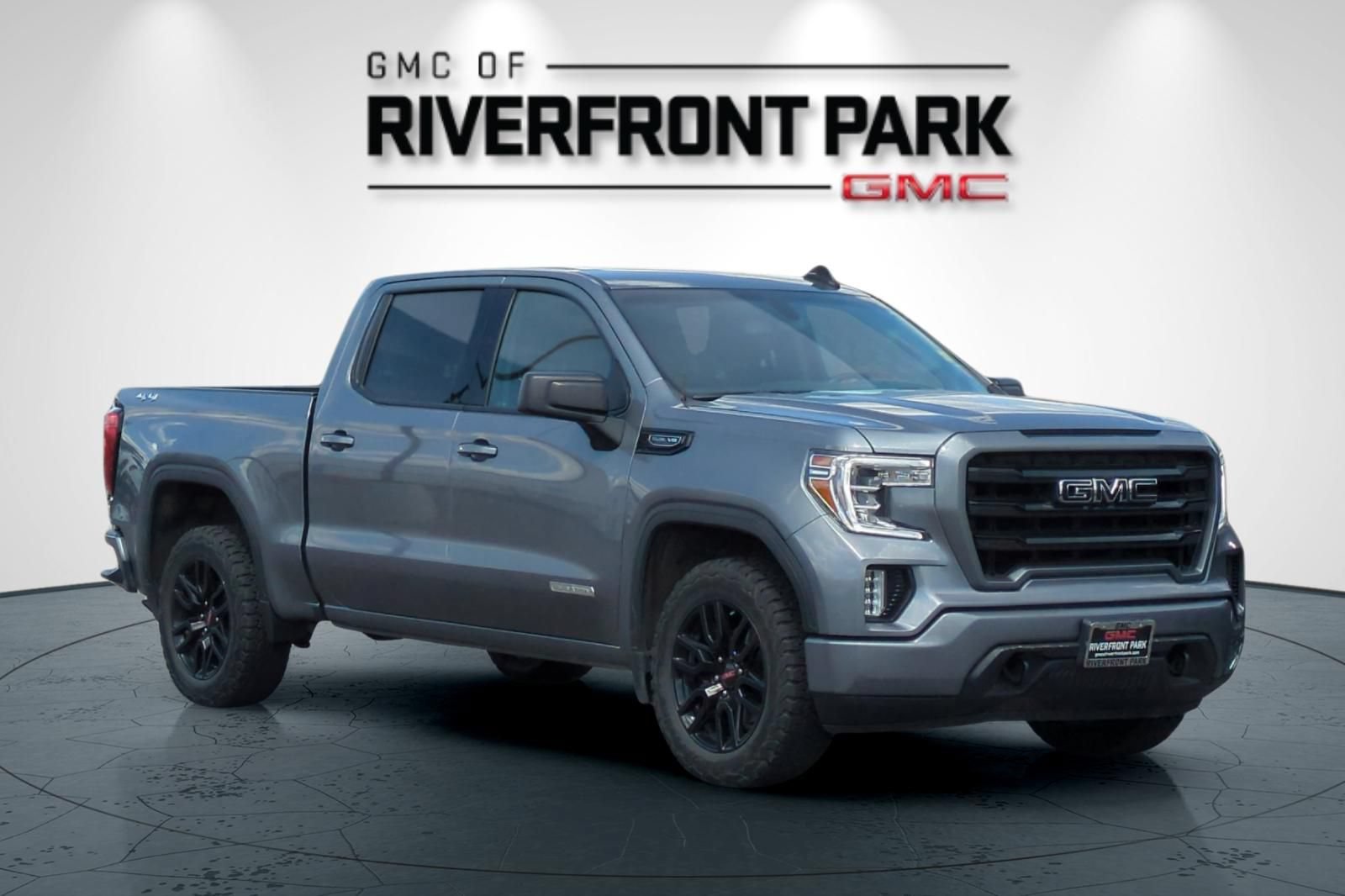 Used 2022 GMC Sierra 1500 Elevation AWD/4WD image 2