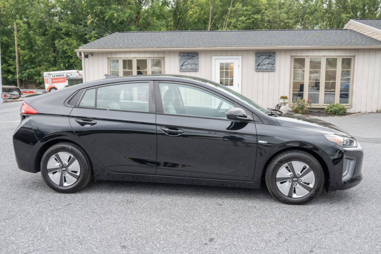 Used 2020 Hyundai Ioniq Blue FWD image 10