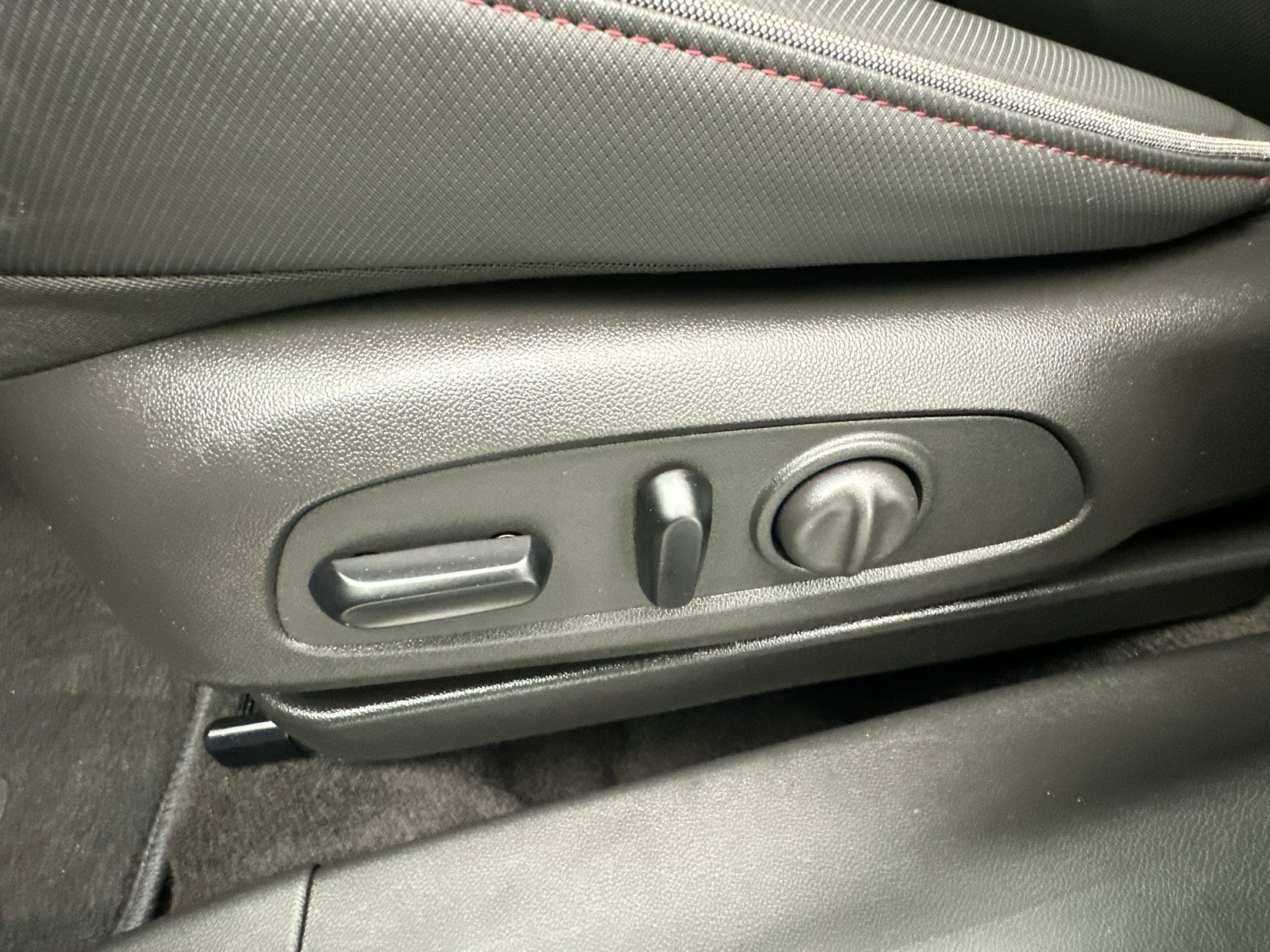 Certified 2023 Chevrolet TrailBlazer RS image 14