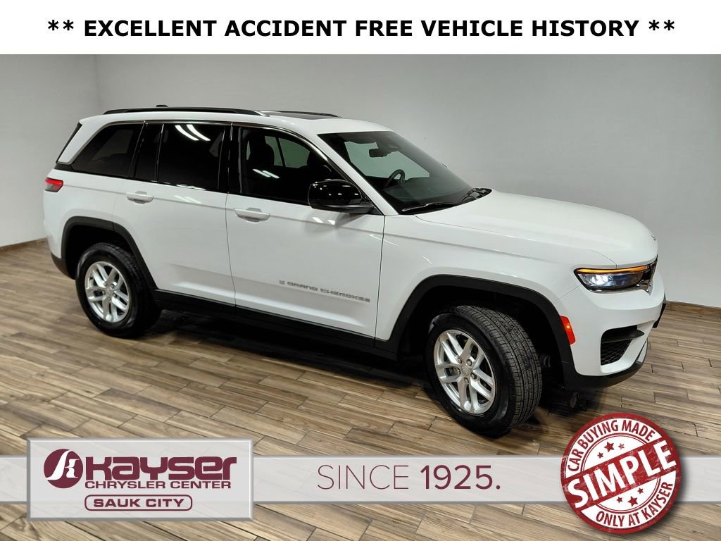 Certified 2025 Jeep Grand Cherokee Laredo X image 18