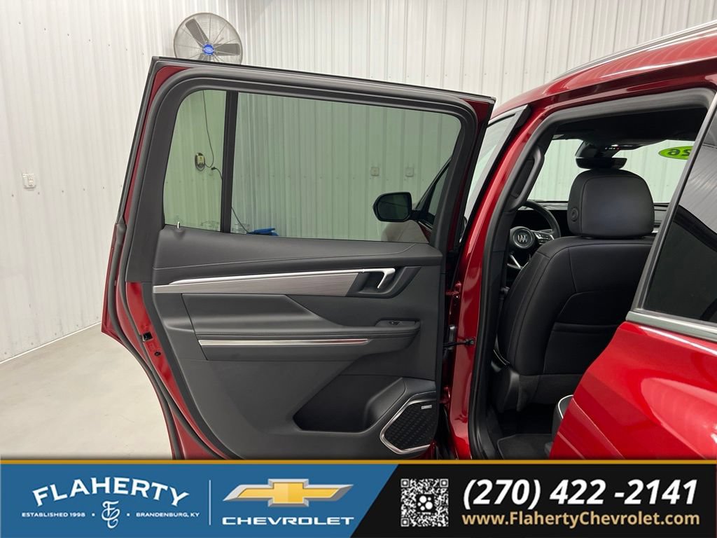 Used 2026 Buick Enclave Preferred w/ Power Package FWD image 10
