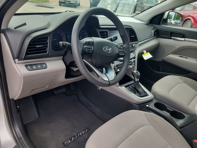 Used 2020 Hyundai Elantra SEL FWD image 17