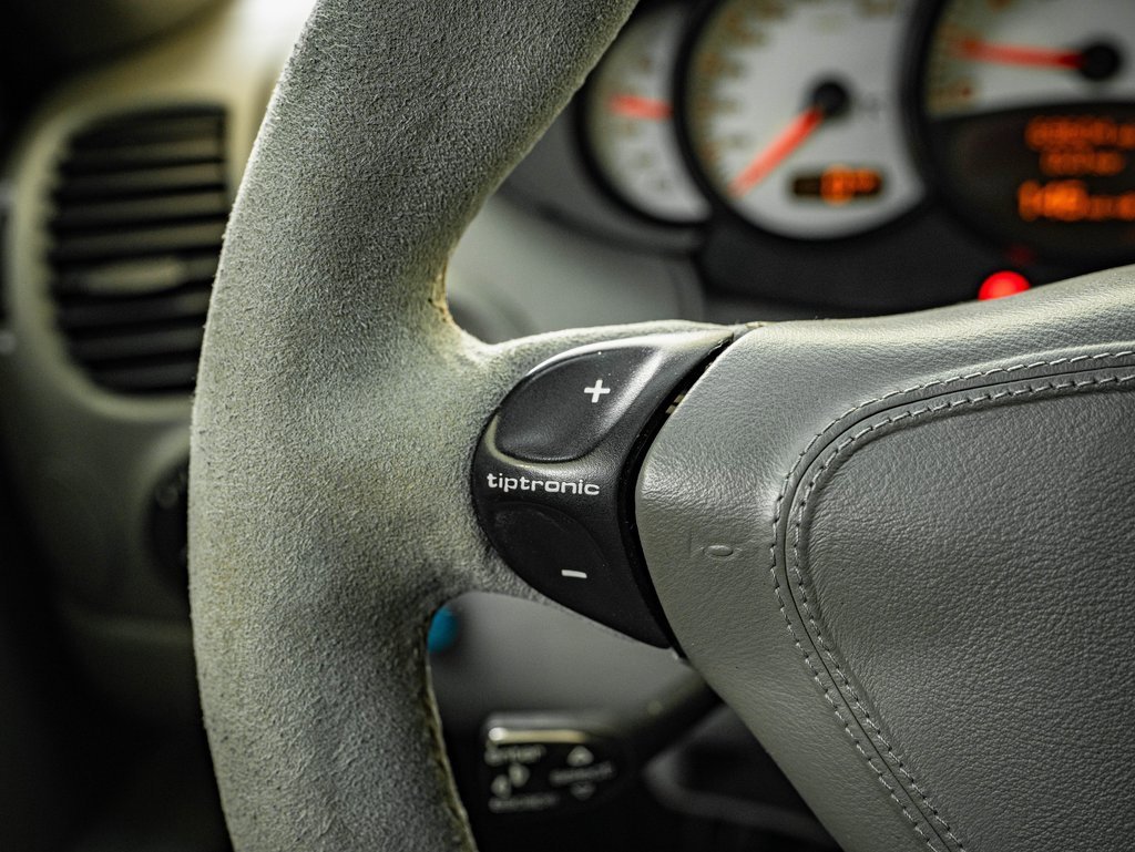 Used 2001 Porsche 911 Turbo image 38