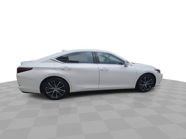 Used 2024 Lexus ES 350 w/ Premium Package FWD image 9
