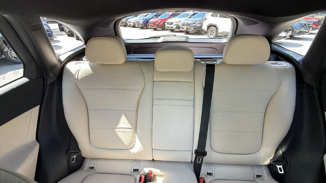 Used 2026 Mercedes-Benz GLC 300 4MATIC image 29