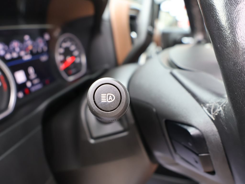 Used 2022 Chevrolet Silverado 1500 High Country w/ LPO, Dark Essentials Package AWD/4WD image 14