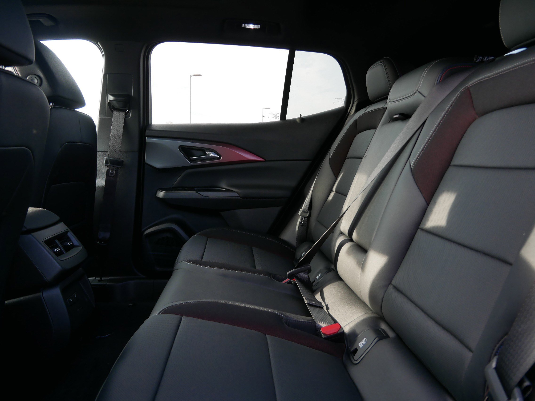 New 2026 Chevrolet Equinox EV RS image 5