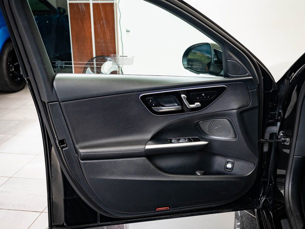 Certified 2025 Mercedes-Benz C 300 4MATIC Sedan image 24