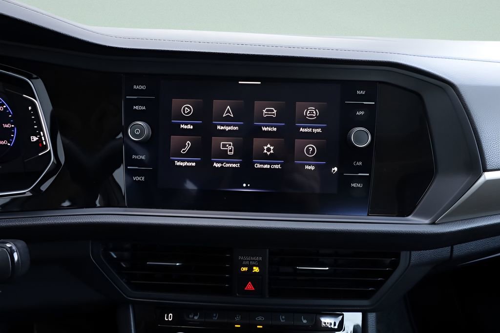 Used 2021 Volkswagen Jetta SEL Premium FWD image 34
