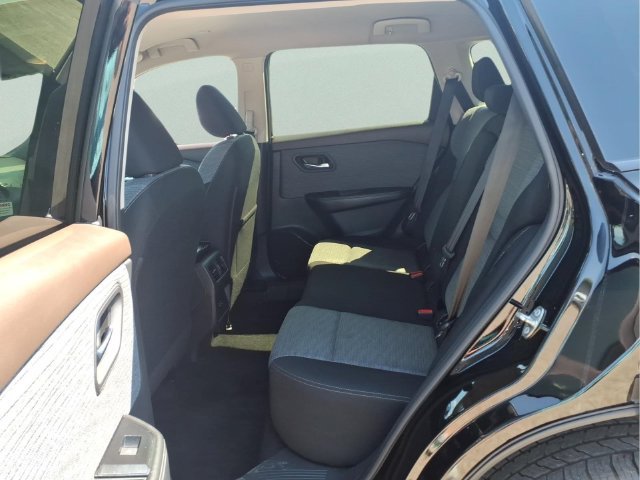 Used 2023 Nissan Rogue SV AWD/4WD image 22