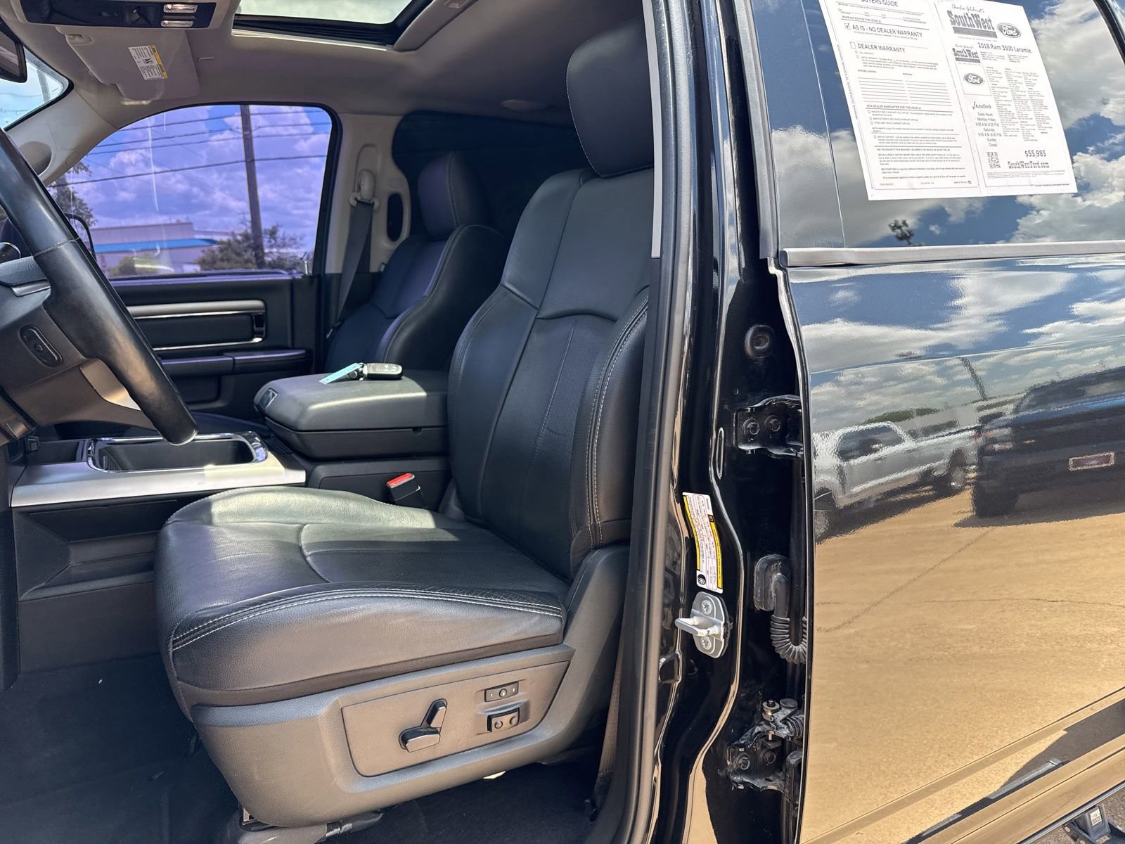 Used 2018 RAM 3500 Laramie w/ Sport Appearance Group AWD/4WD image 14