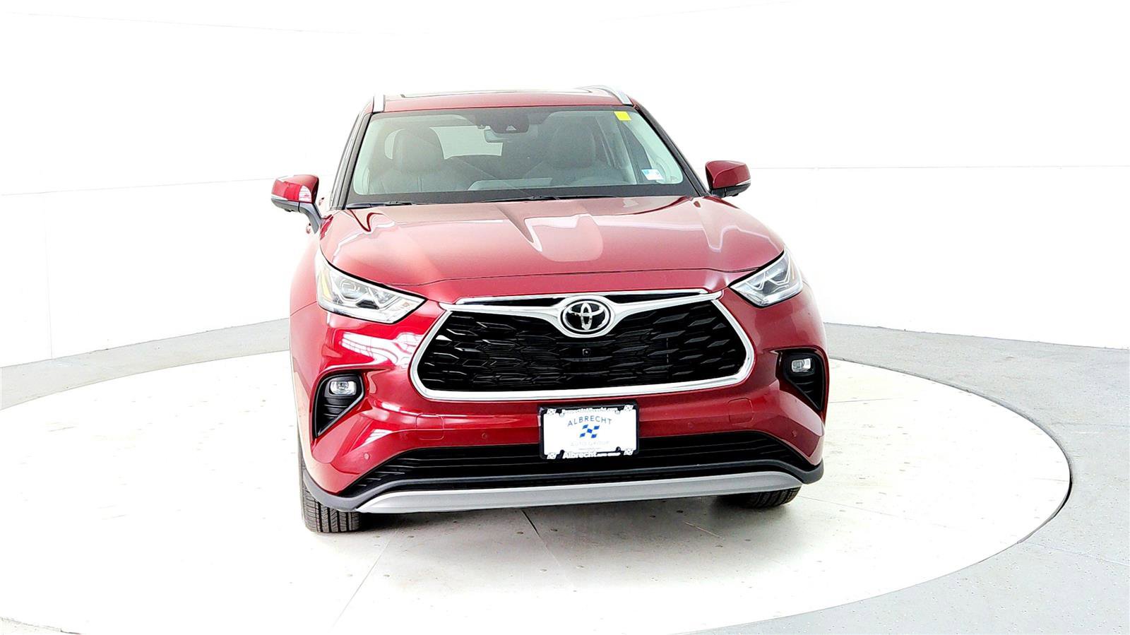 New 2026 Toyota Highlander Platinum image 8