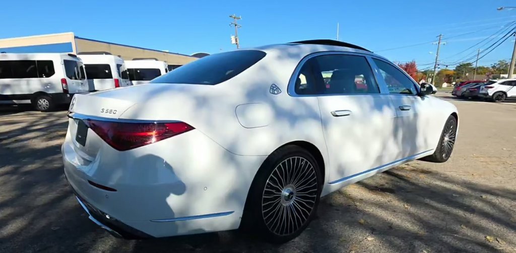 Used 2024 Mercedes-Benz Maybach S 580 4MATIC image 2