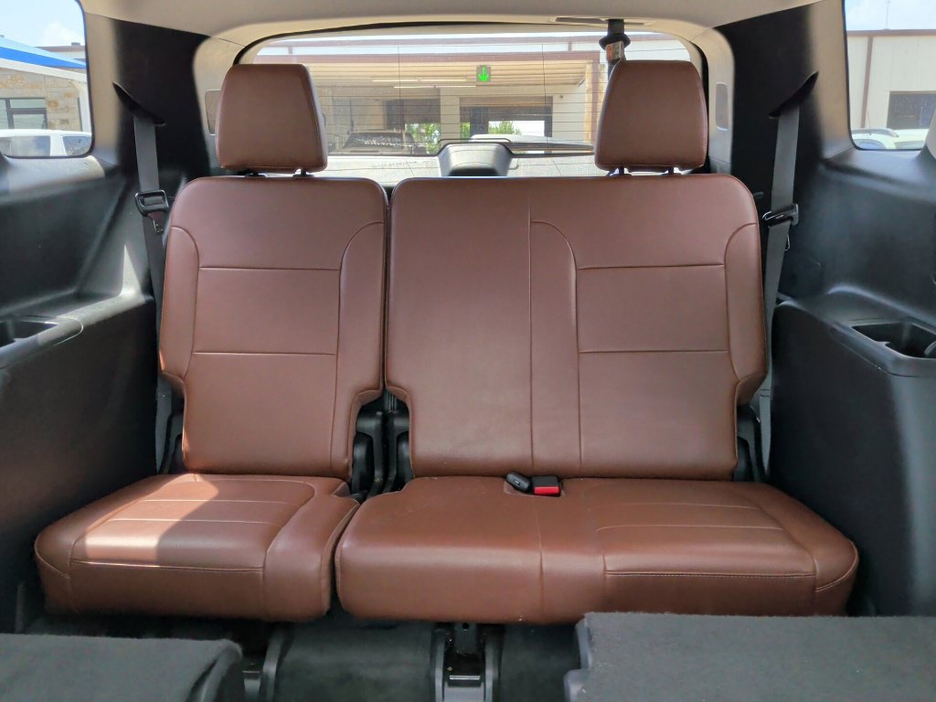 Used 2021 Chevrolet Traverse High Country w/ LPO, Floor Liner Package AWD/4WD image 44