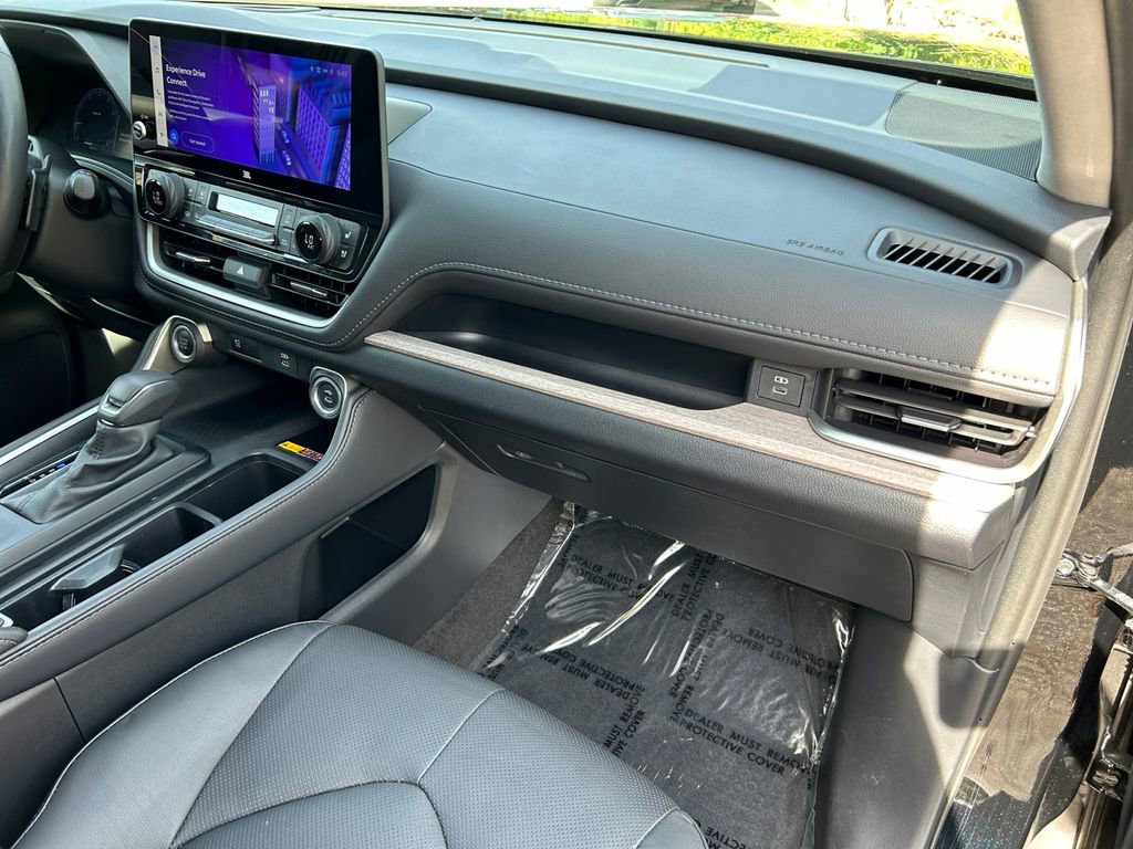 Used 2024 Toyota Grand Highlander Platinum image 26