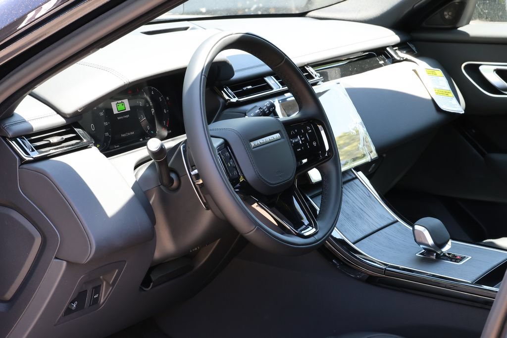New 2026 Land Rover Range Rover Velar Dynamic SE AWD/4WD image 8