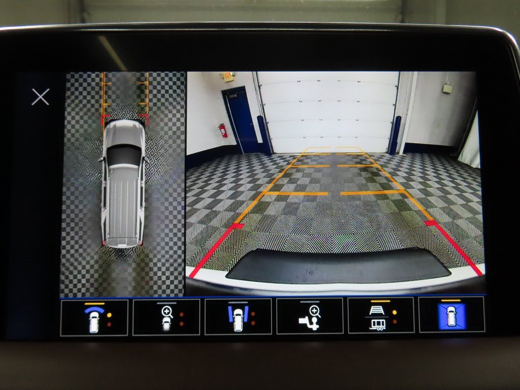 Used 2023 Chevrolet Tahoe High Country image 14