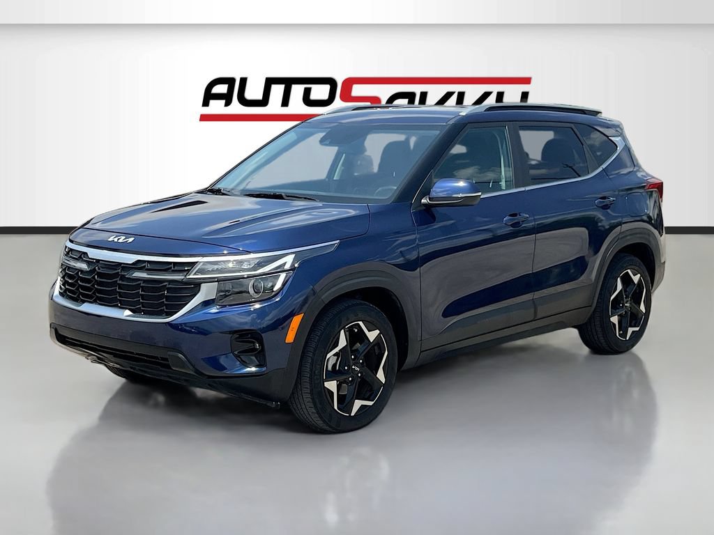 Used 2024 Kia Seltos EX FWD image 3