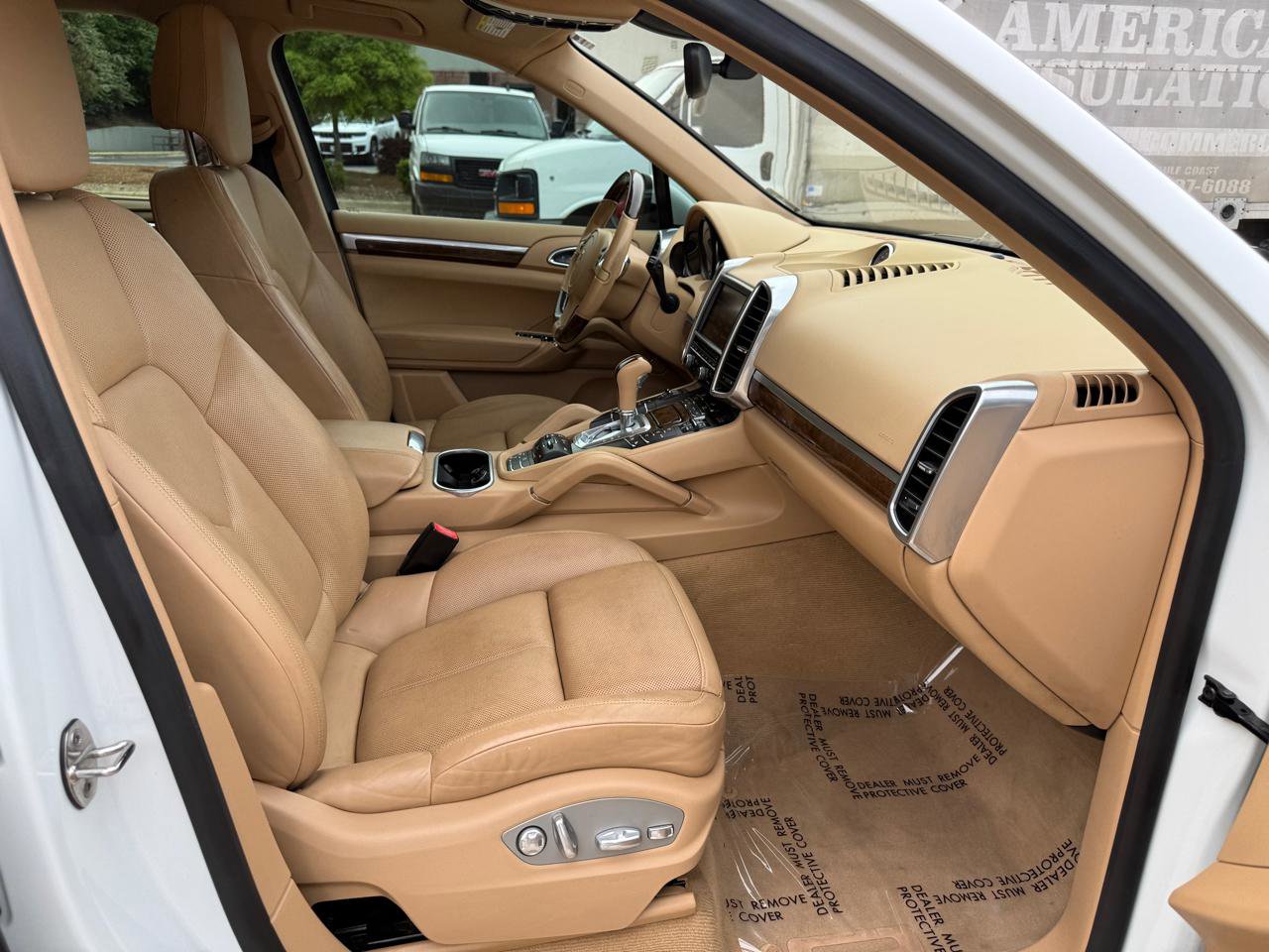 Used 2014 Porsche Cayenne S AWD/4WD image 28