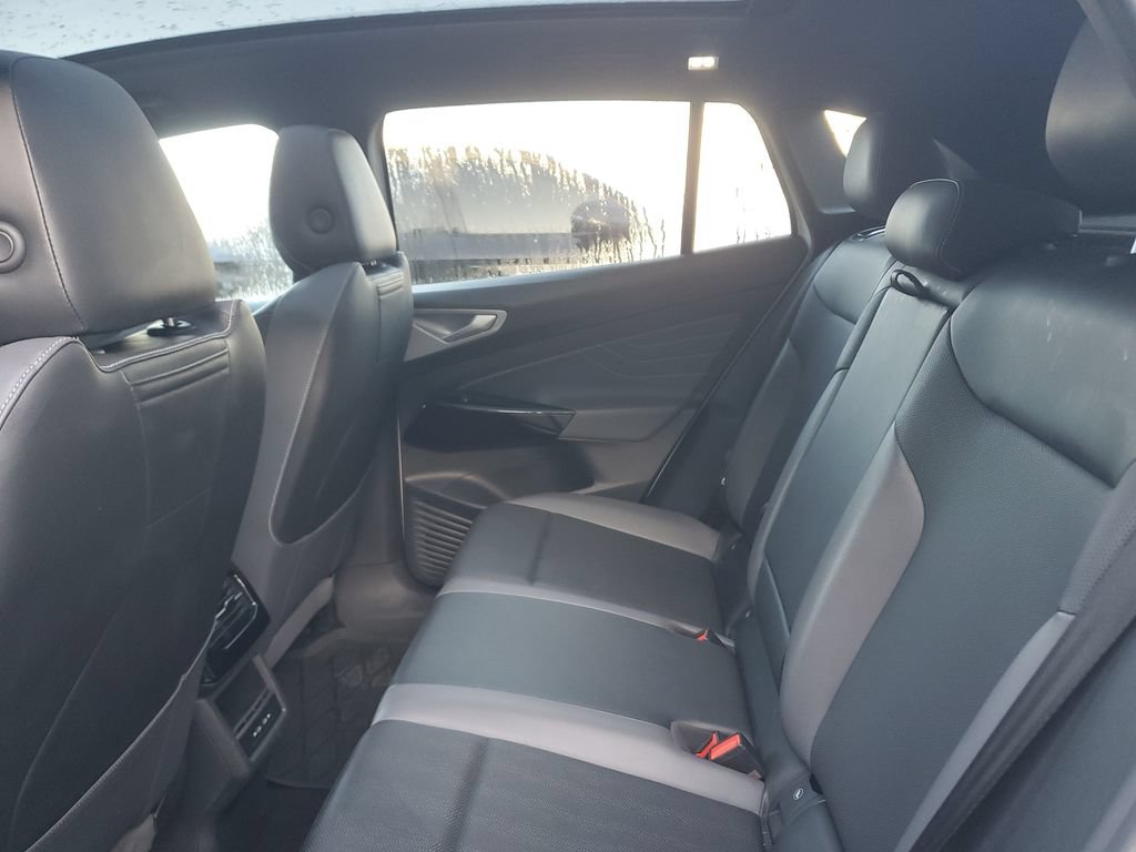 Certified 2023 Volkswagen ID.4 Pro S RWD image 17
