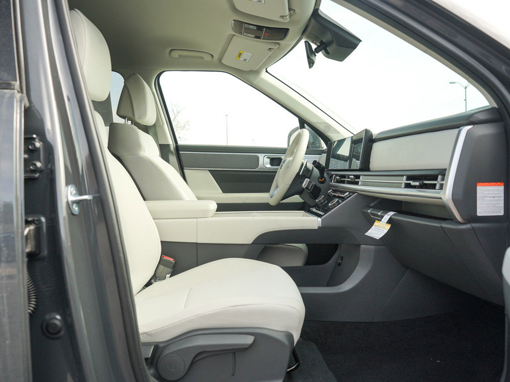 New 2026 Hyundai Santa Fe SE AWD/4WD image 11