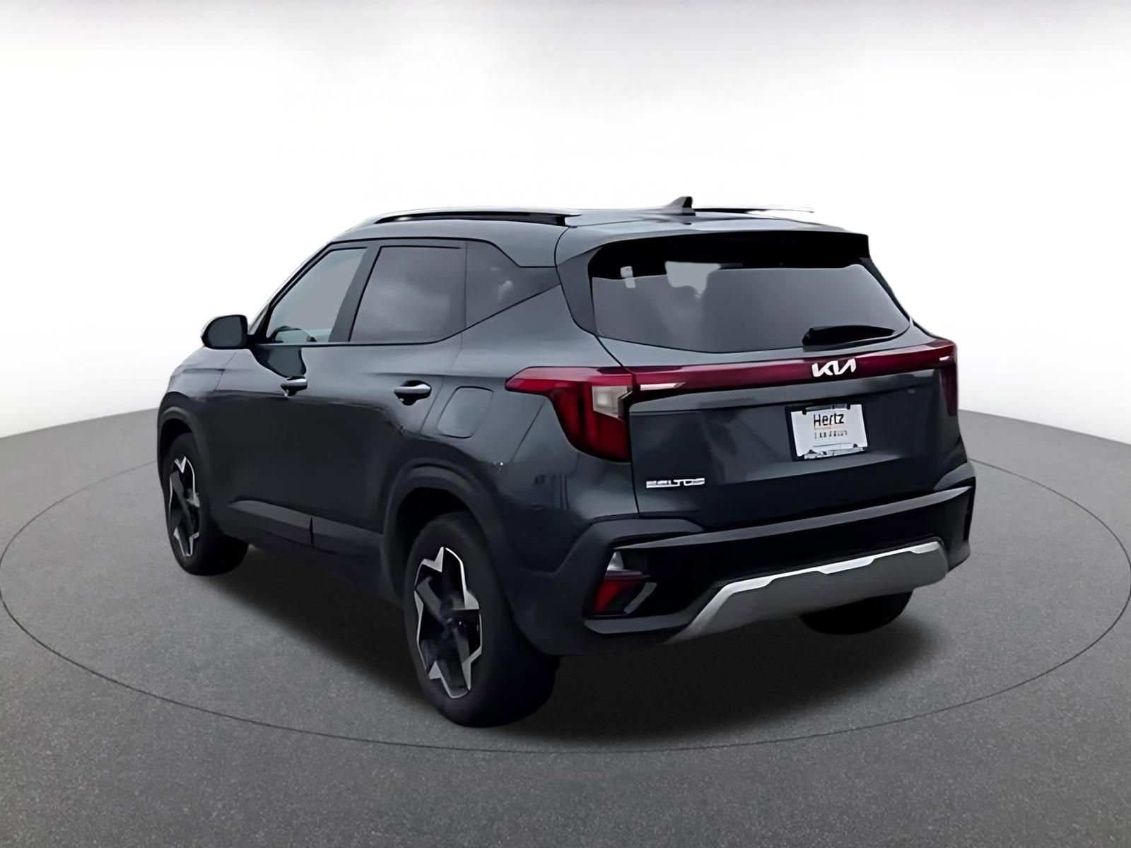 Used 2025 Kia Seltos S image 10