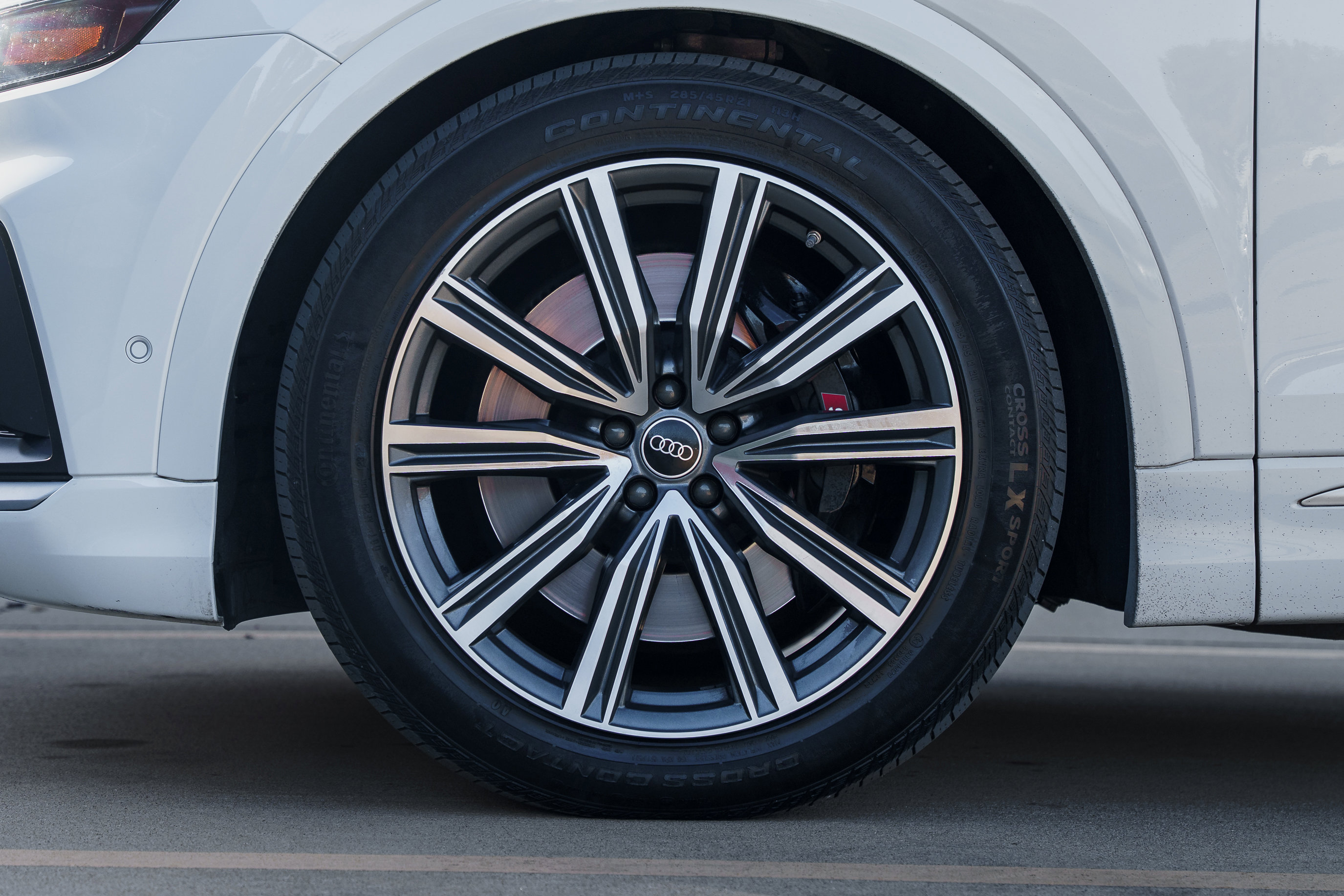 Used 2023 Audi SQ8 Prestige image 31