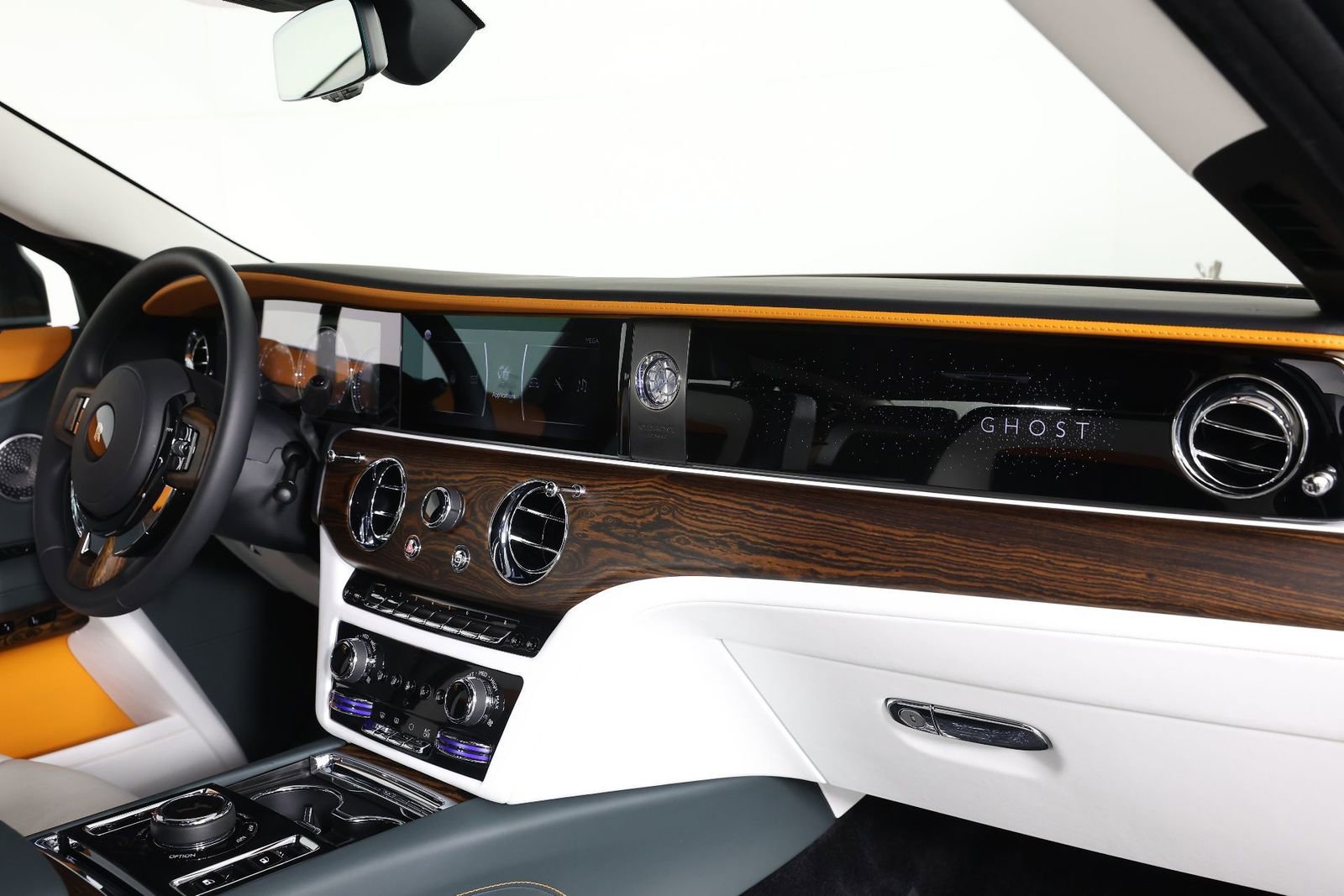 Certified 2022 Rolls-Royce Ghost AWD/4WD image 25