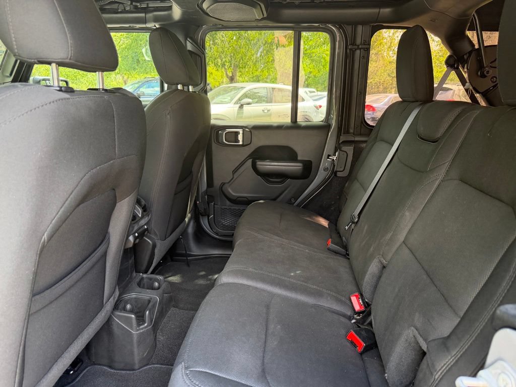 Used 2021 Jeep Wrangler Unlimited Sport AWD/4WD image 11