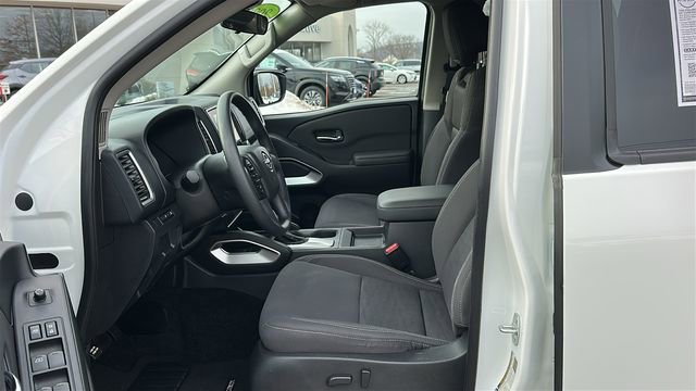 Certified 2023 Nissan Frontier SV w/ Tow Package image 9