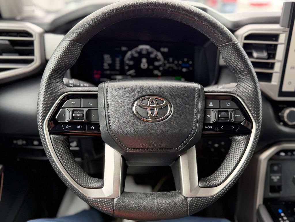 Used 2024 Toyota Tundra Limited AWD/4WD image 12