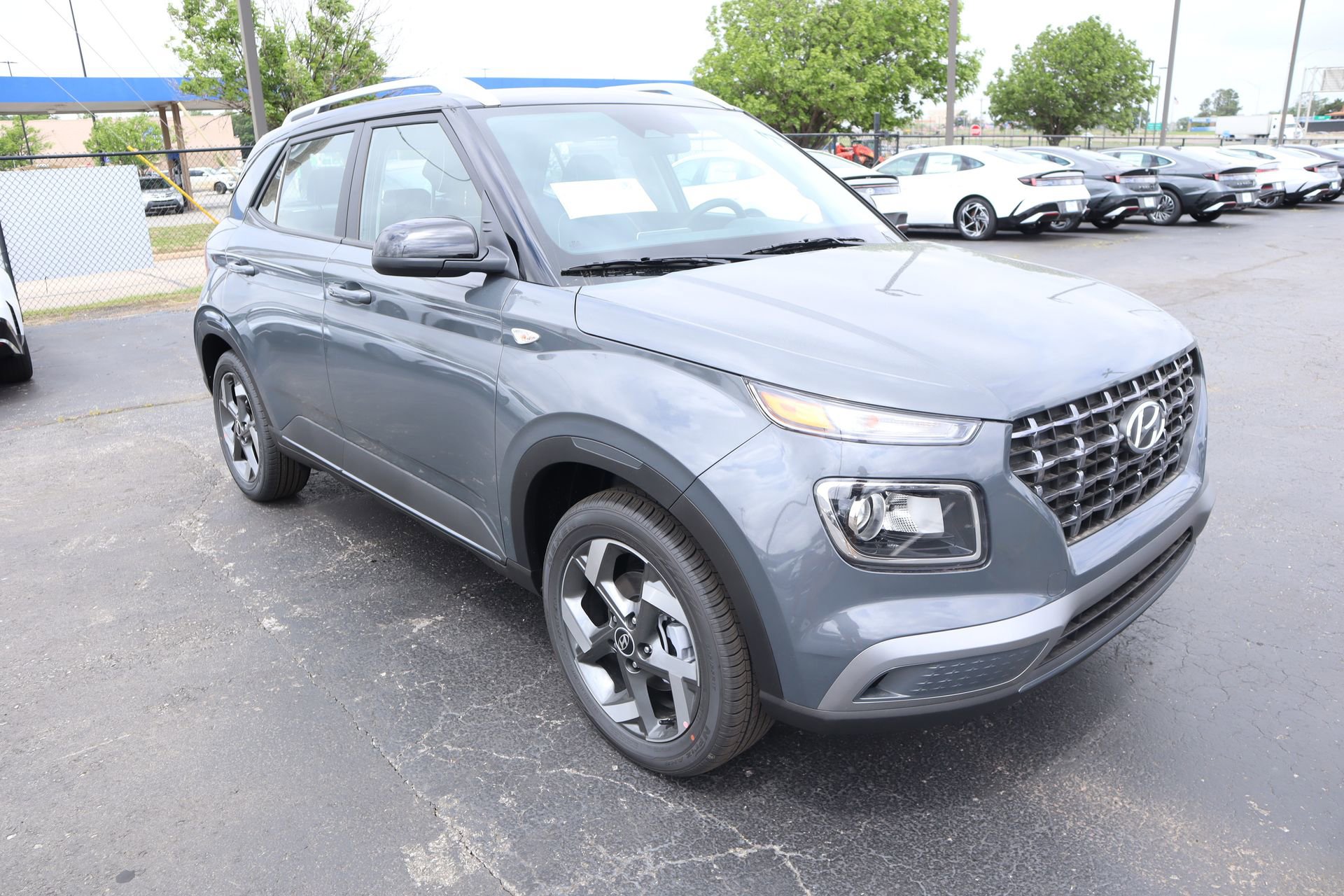 New 2026 Hyundai Venue SEL FWD image 1