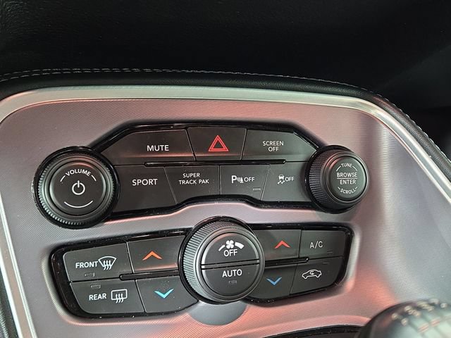 Used 2022 Dodge Challenger R/T RWD image 20