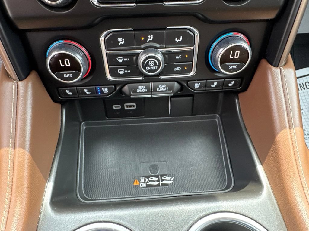 Used 2023 Chevrolet Suburban High Country AWD/4WD image 26