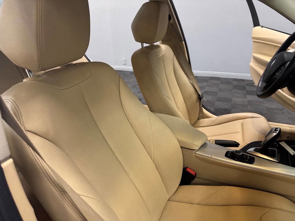 Used 2015 BMW 320i xDrive Sedan image 57