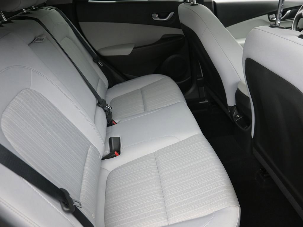 Used 2023 Hyundai Kona SEL w/ Convenience Package image 9