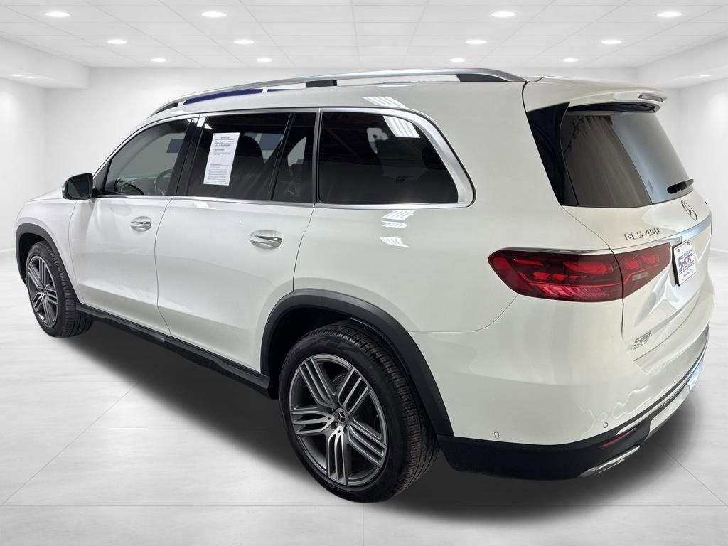 Used 2024 Mercedes-Benz GLS 450 4MATIC image 8