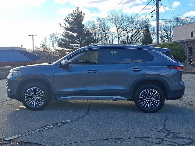 Certified 2025 Volkswagen Tiguan S w/ 18" Wheel Package AWD/4WD image 6