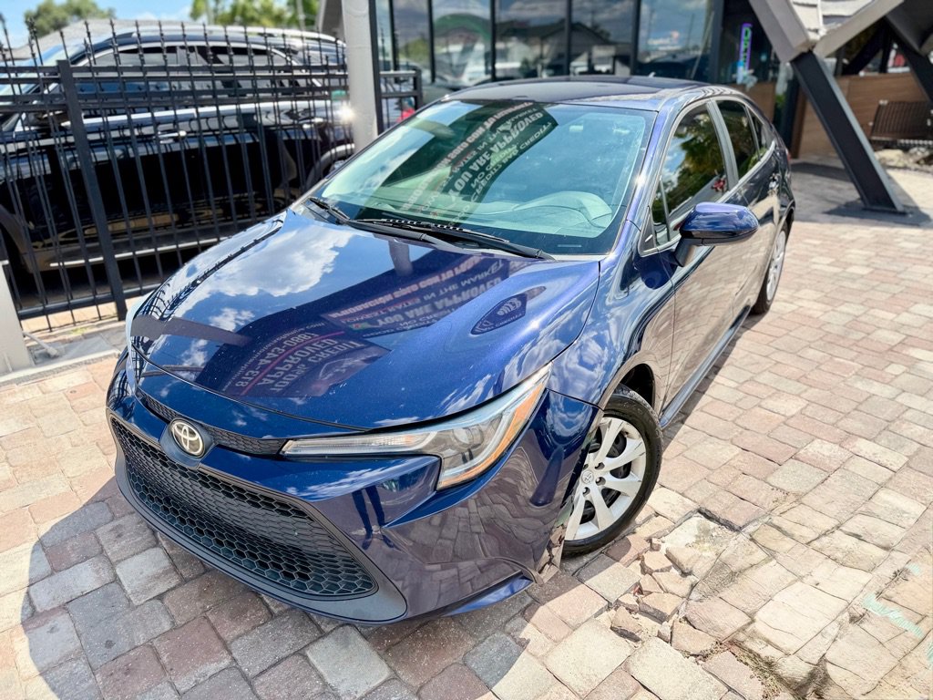 Used 2022 Toyota Corolla LE FWD image 1